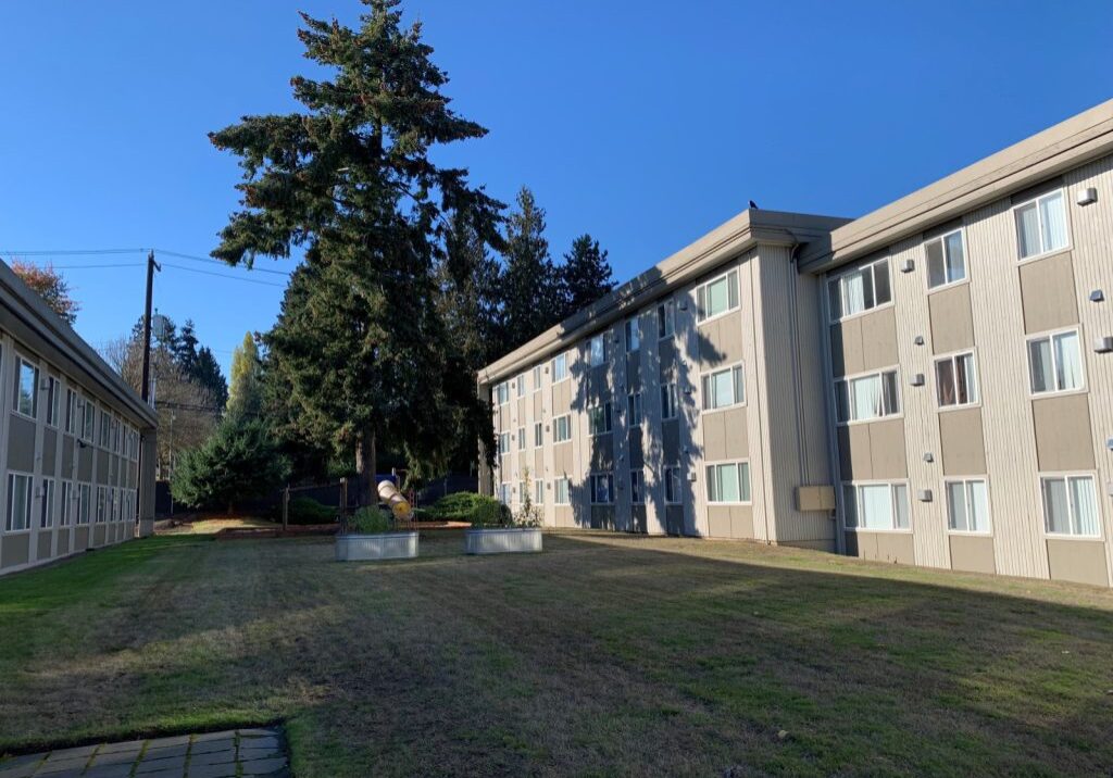 Mountain View Apartments Exterior